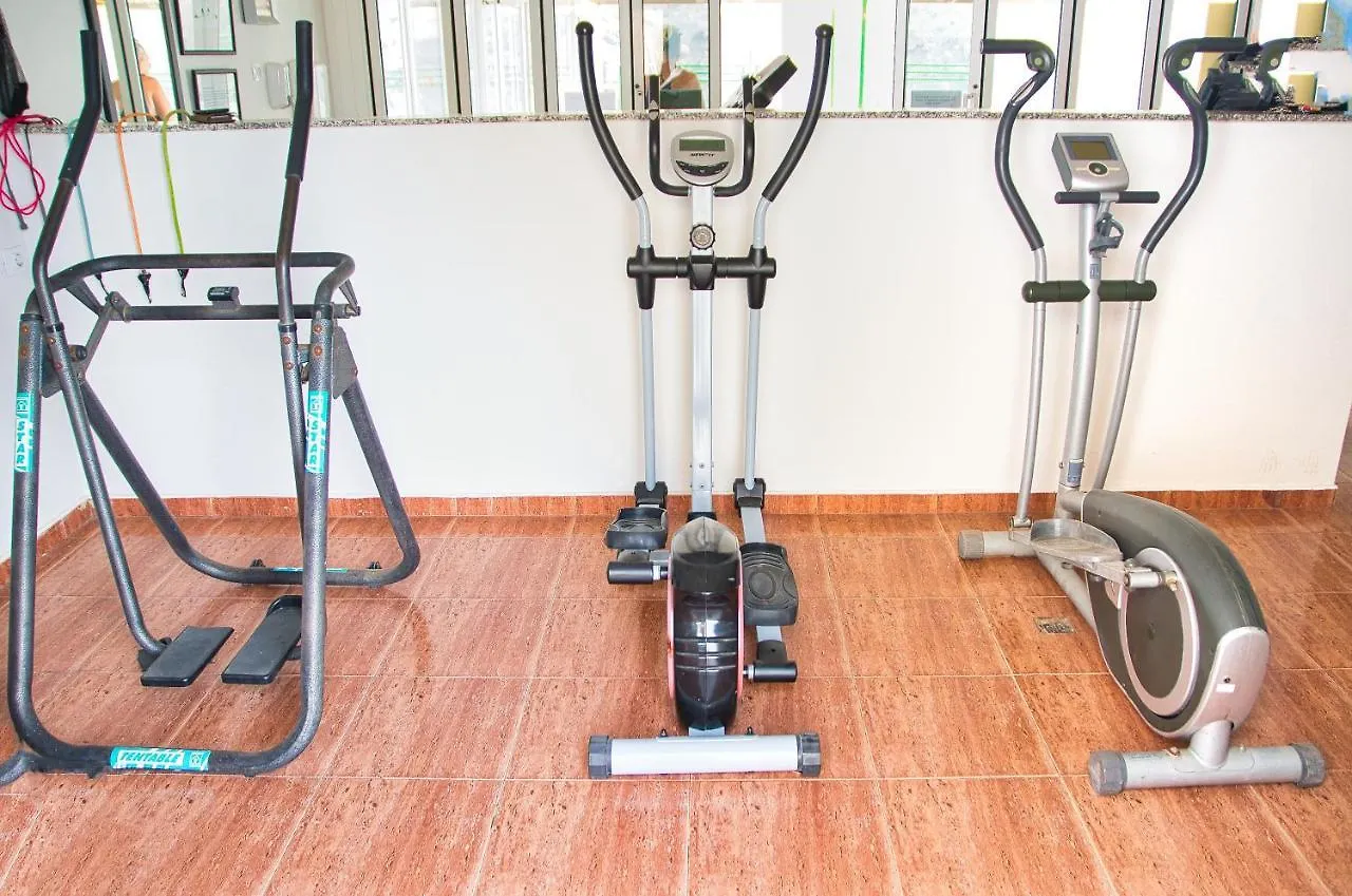 Malibu 2 Apartamento Con Aire Acondicionado, Campo De Tennis Y Piscina Con Solarium Puerto Rico  Spagna